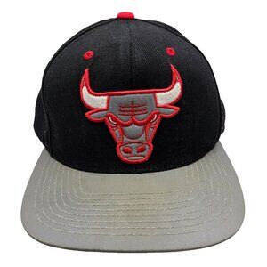 Chicago Bulls Hat Mitchell & Ness Black And Gray NBA Snapback Basketball Read